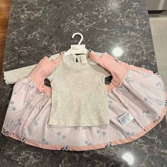 NEW Disney Baby Minnie & Mickey Mouse Two Piece Set (9 Months) - Picture 7 of 8